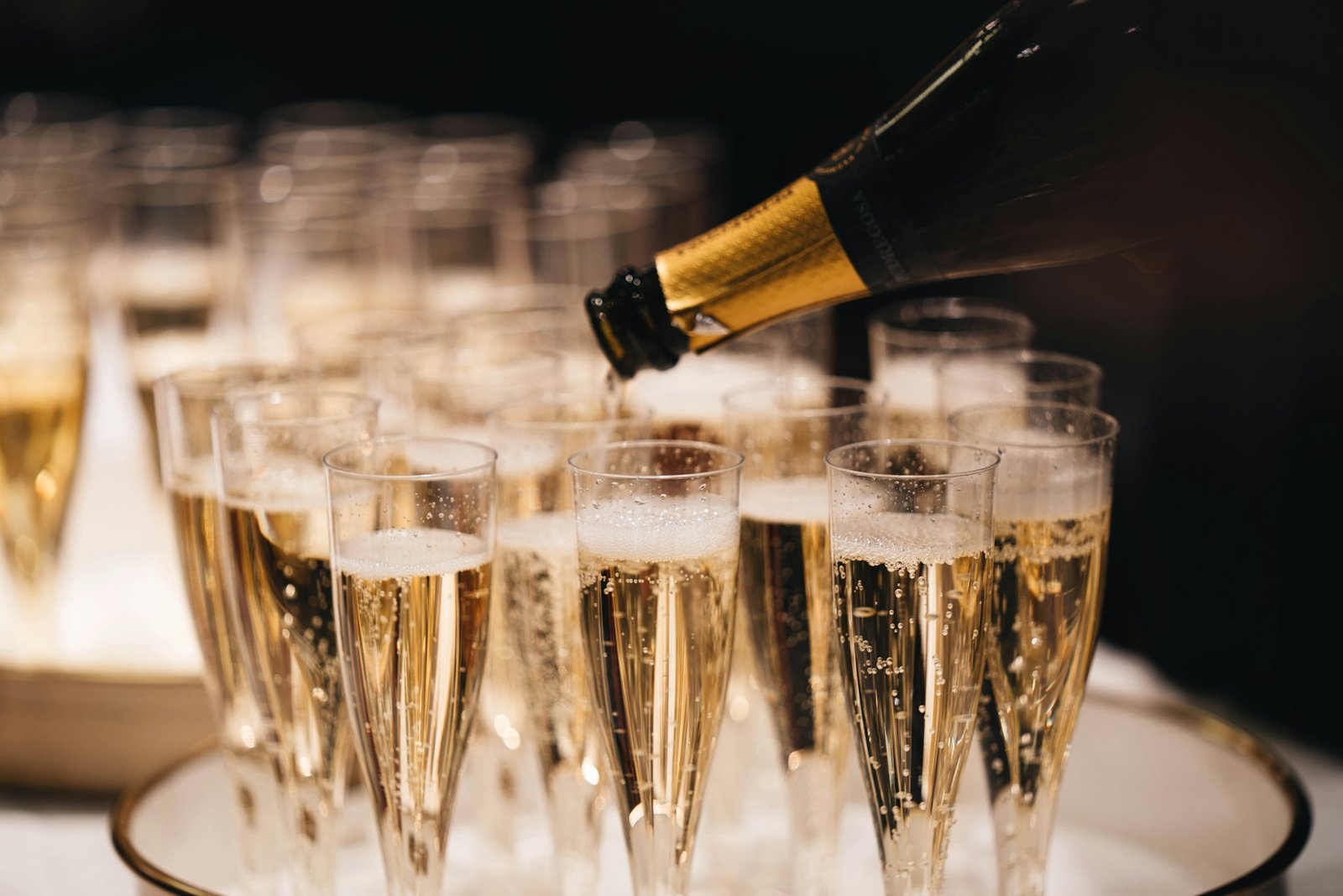A Influência da Companhia em Eventos e Passeios: Como a Parceria Certa Transforma a Experiência