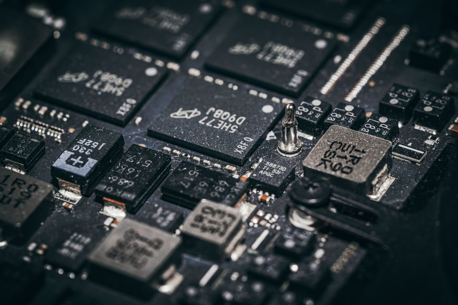 Eletrônicos e Tecnologia da Informação: como uma empresa de TI ajuda a manter os equipamentos eficientes